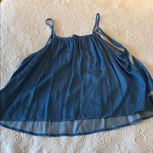 Lush Tank - Picture 2 of 4